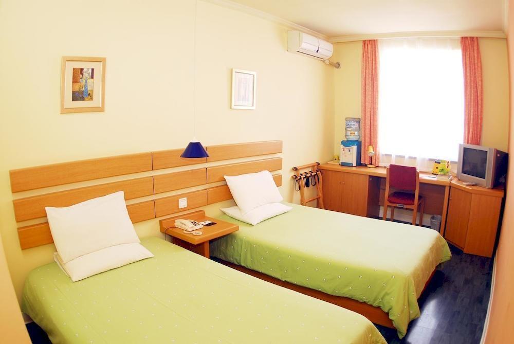 Home Inn Guangzhou Guangdong University Of Foreign Studies Baiyun Avenue Экстерьер фото