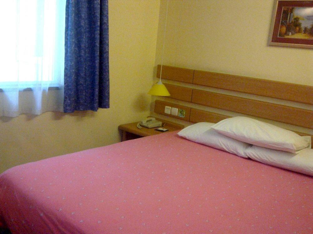 Home Inn Guangzhou Guangdong University Of Foreign Studies Baiyun Avenue Экстерьер фото