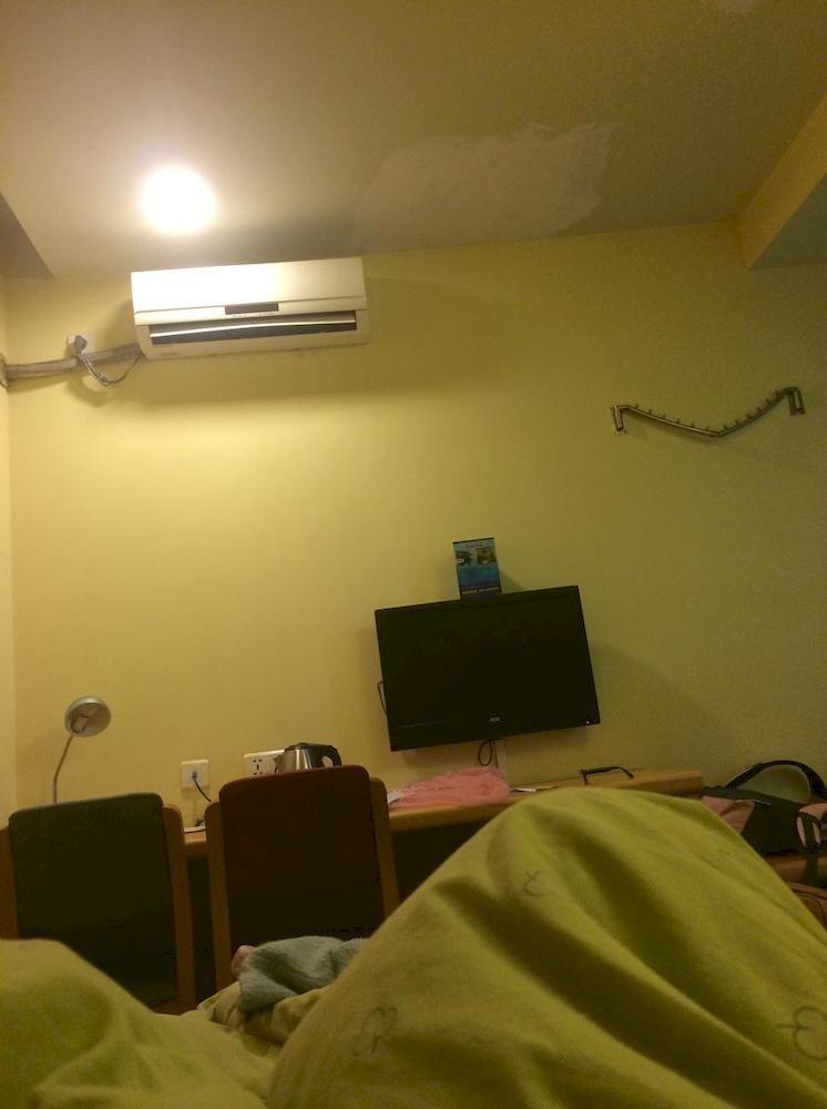 Home Inn Guangzhou Guangdong University Of Foreign Studies Baiyun Avenue Экстерьер фото