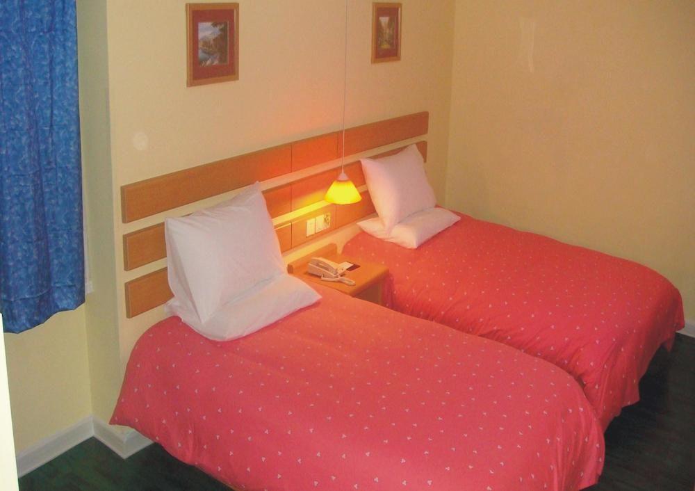 Home Inn Guangzhou Guangdong University Of Foreign Studies Baiyun Avenue Экстерьер фото